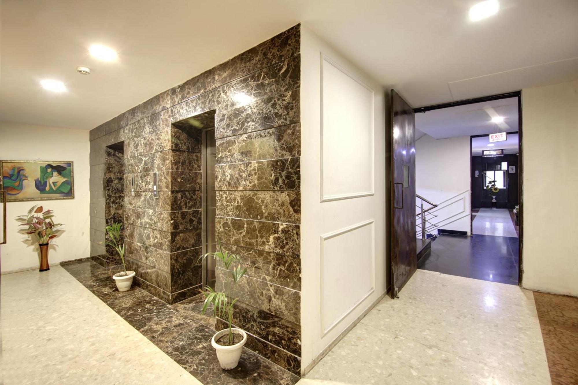 Hotel Wk Comfort - Near White Clove Yeni Delhi Dış mekan fotoğraf
