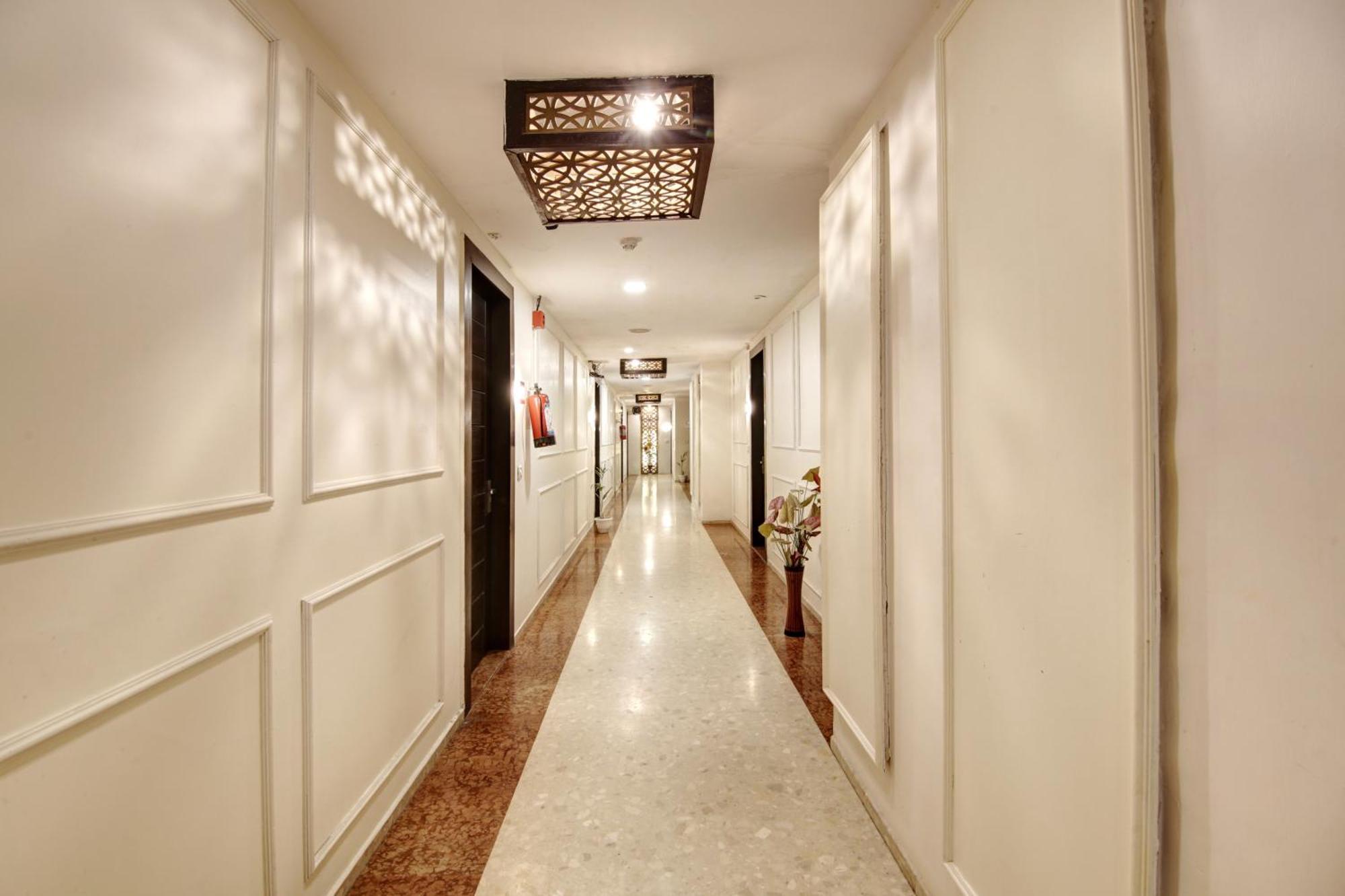 Hotel Wk Comfort - Near White Clove Yeni Delhi Dış mekan fotoğraf