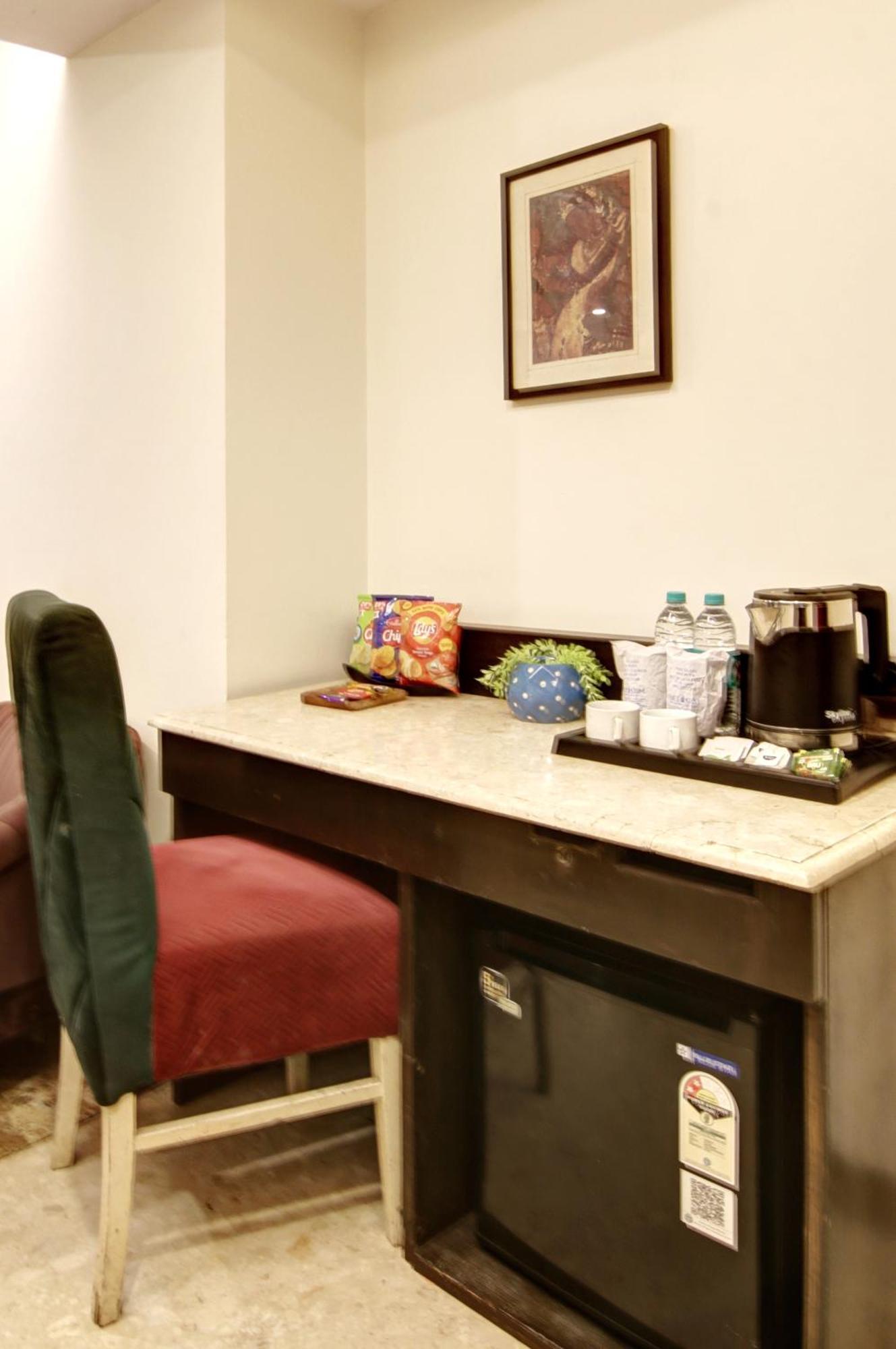 Hotel Wk Comfort - Near White Clove Yeni Delhi Dış mekan fotoğraf
