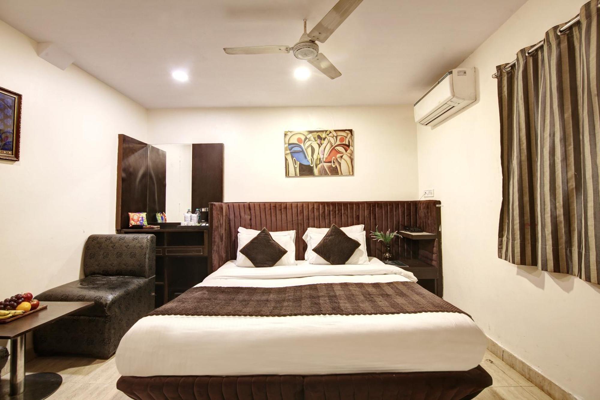 Hotel Wk Comfort - Near White Clove Yeni Delhi Dış mekan fotoğraf