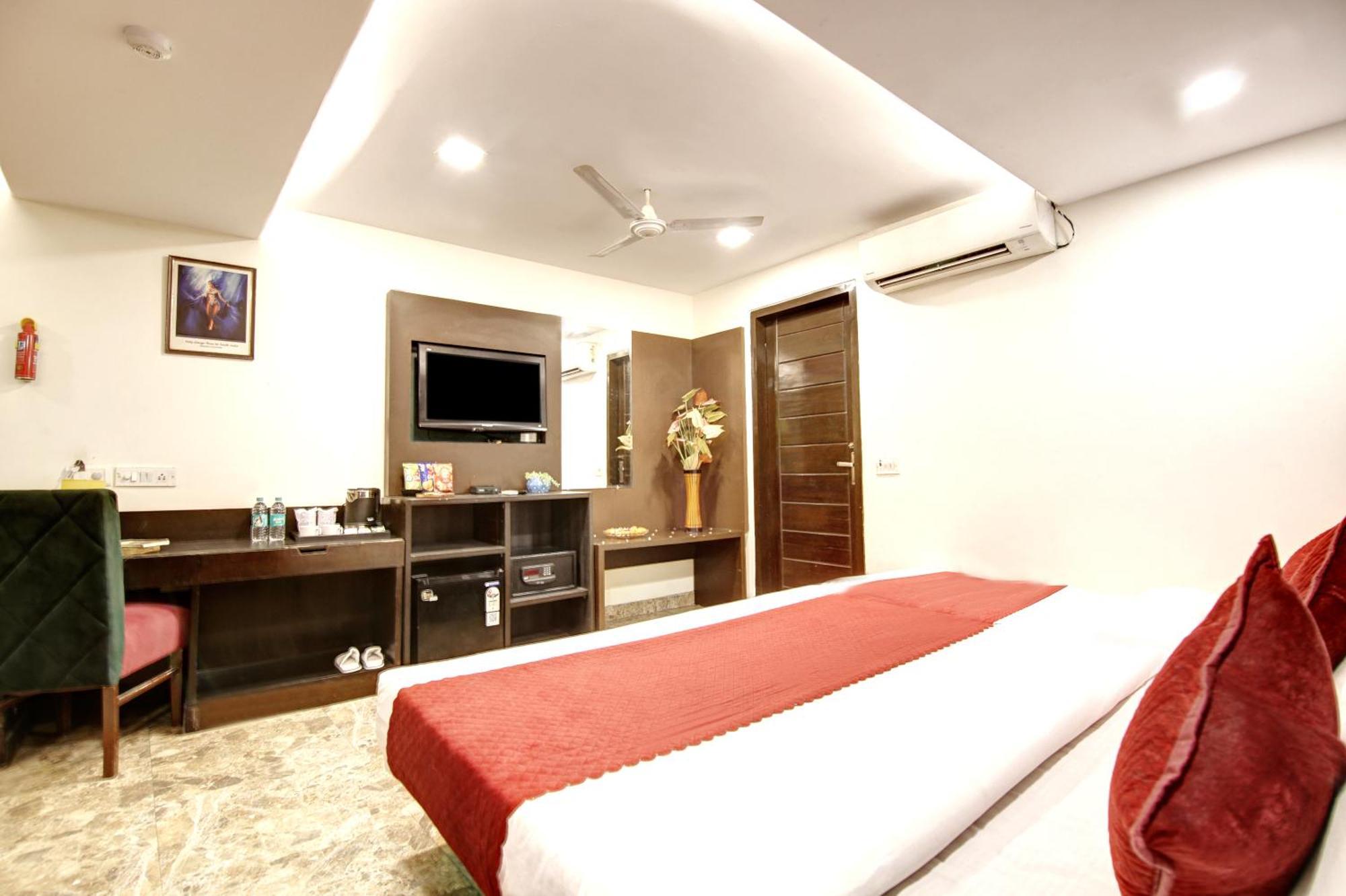 Hotel Wk Comfort - Near White Clove Yeni Delhi Dış mekan fotoğraf