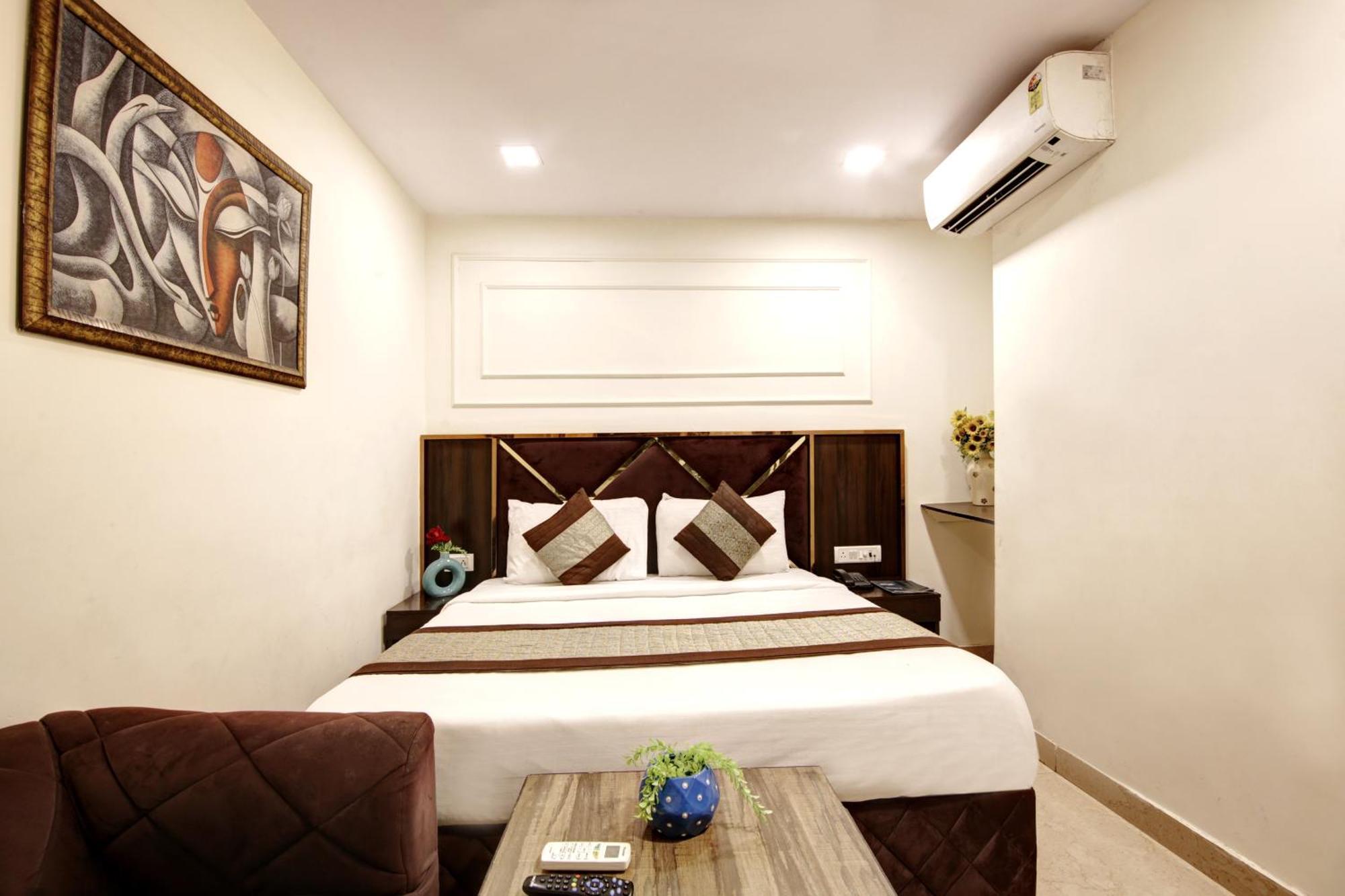 Hotel Wk Comfort - Near White Clove Yeni Delhi Dış mekan fotoğraf