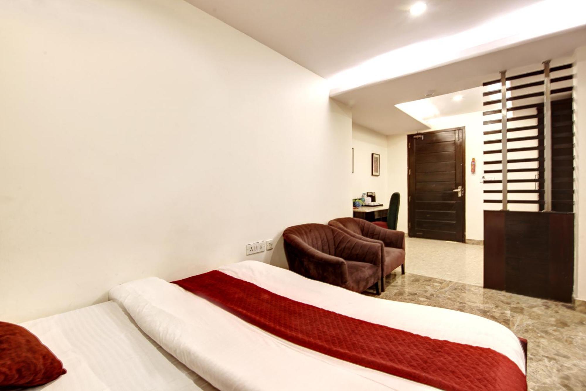 Hotel Wk Comfort - Near White Clove Yeni Delhi Dış mekan fotoğraf
