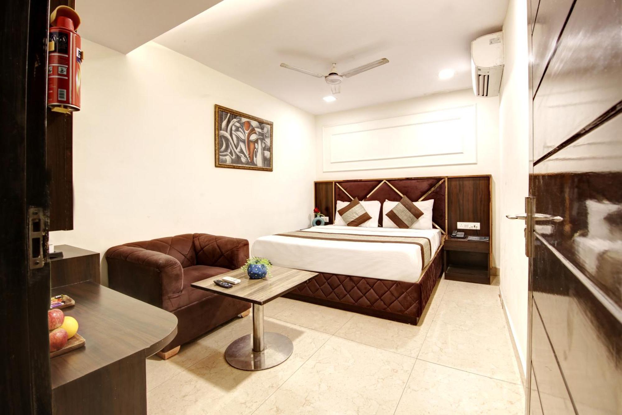 Hotel Wk Comfort - Near White Clove Yeni Delhi Dış mekan fotoğraf