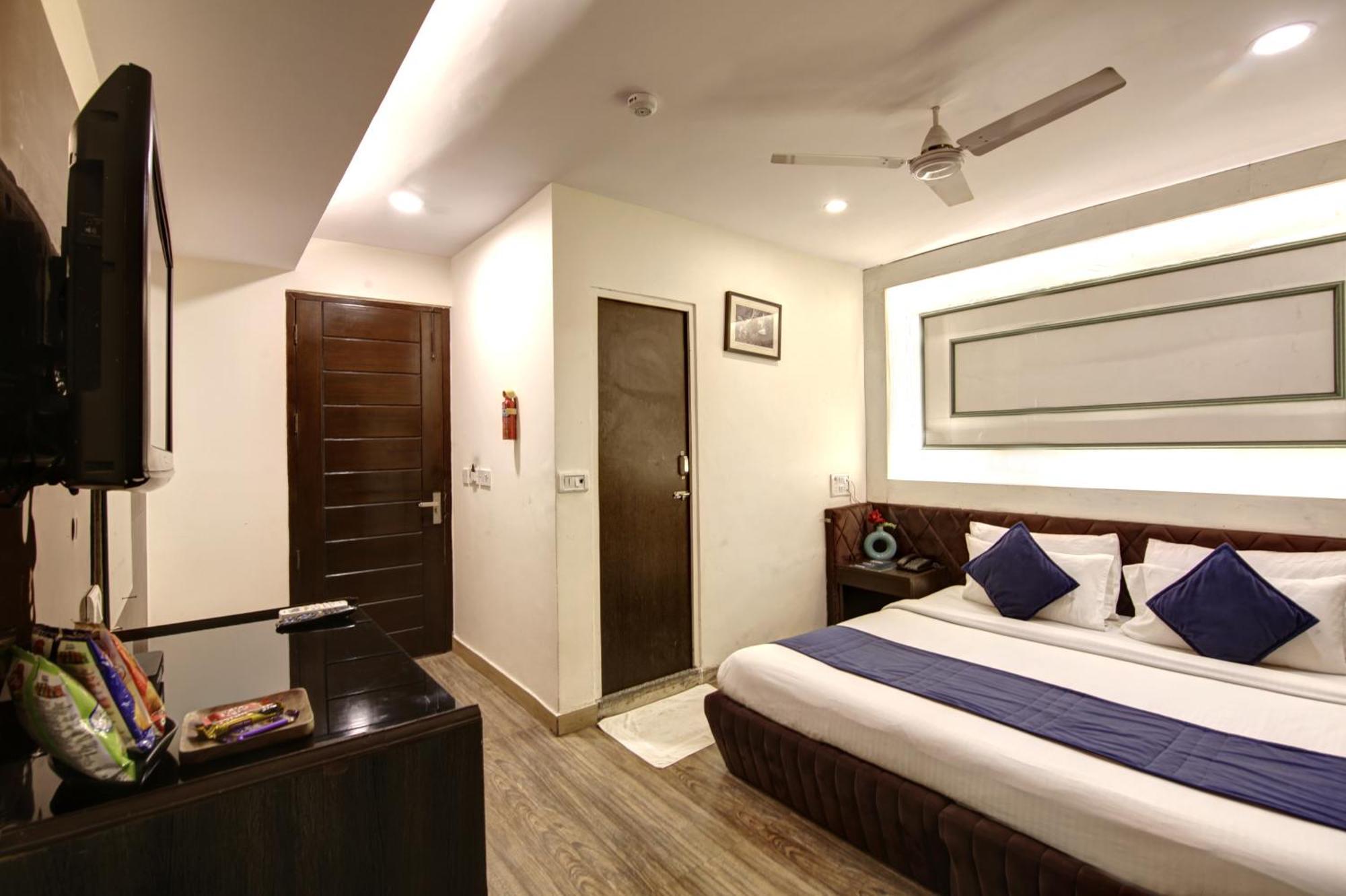 Hotel Wk Comfort - Near White Clove Yeni Delhi Dış mekan fotoğraf