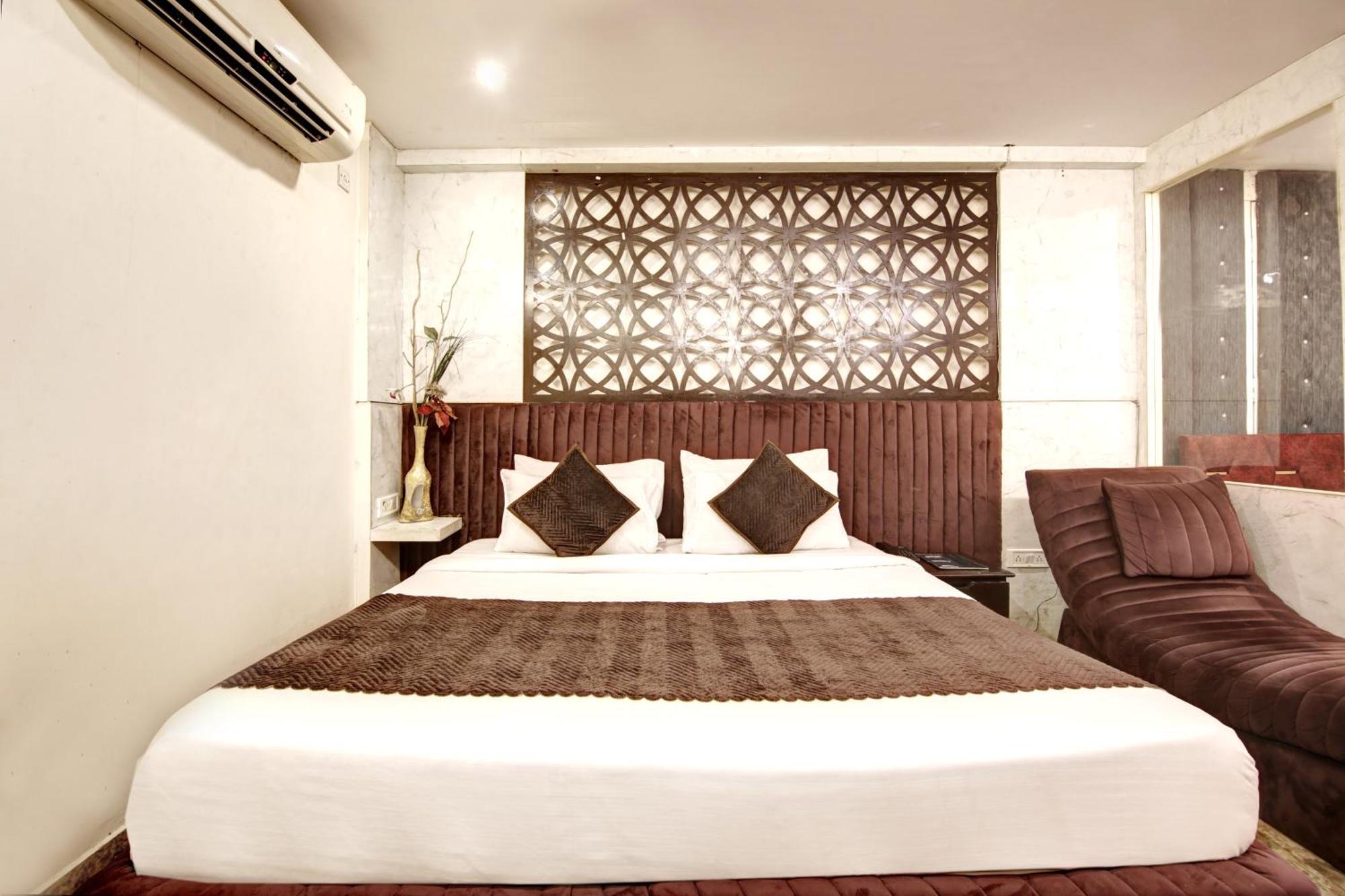 Hotel Wk Comfort - Near White Clove Yeni Delhi Dış mekan fotoğraf