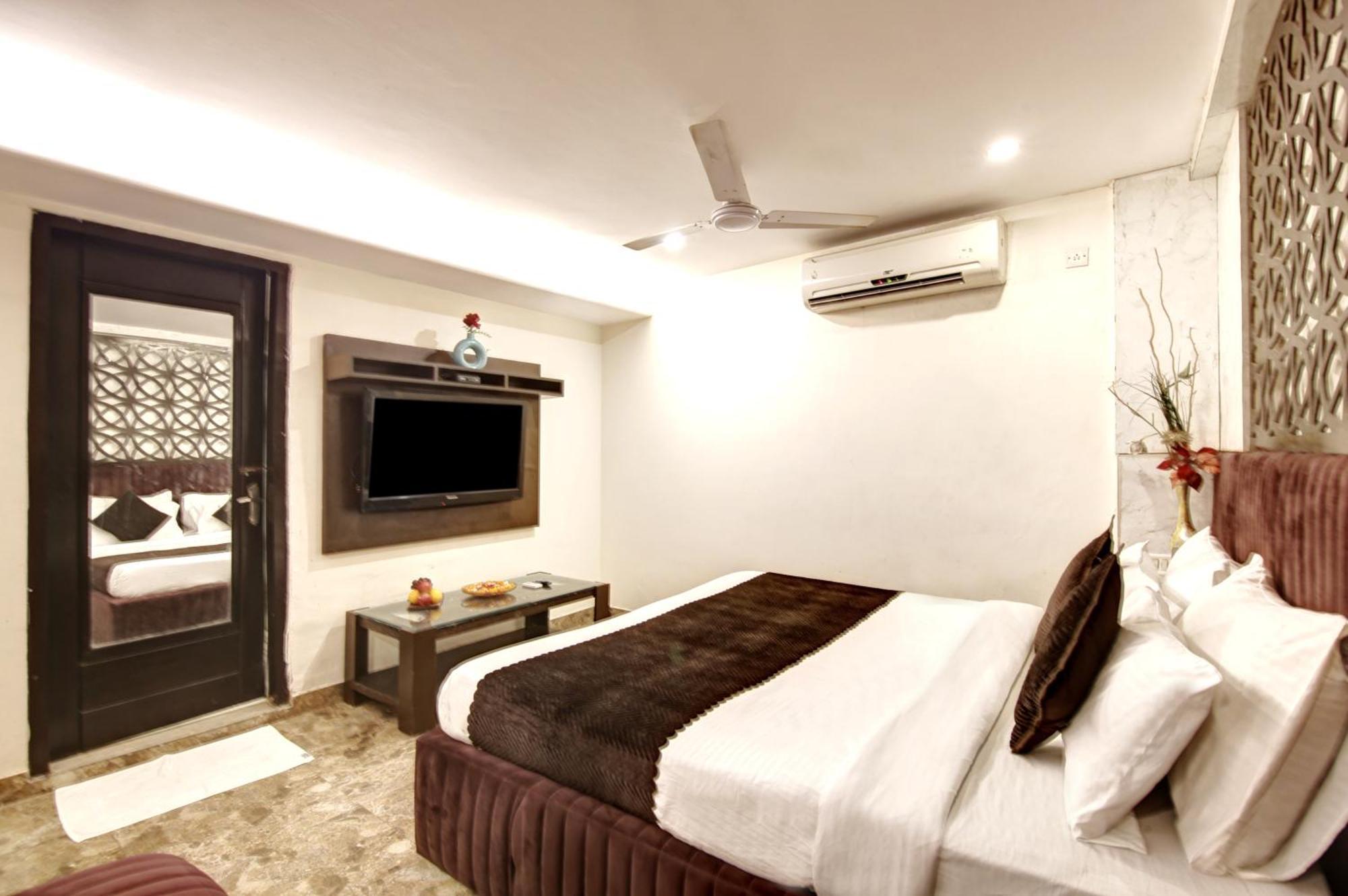 Hotel Wk Comfort - Near White Clove Yeni Delhi Dış mekan fotoğraf